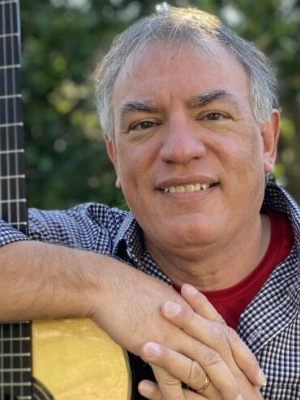 Christopher Perez Photo