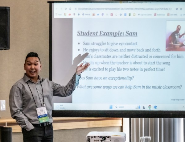 Photo of a presenter at the FMEA Conference